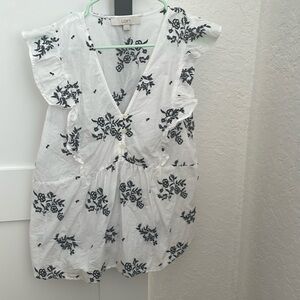 LOFT 100% cotton white with Navy design sleeveless shirt